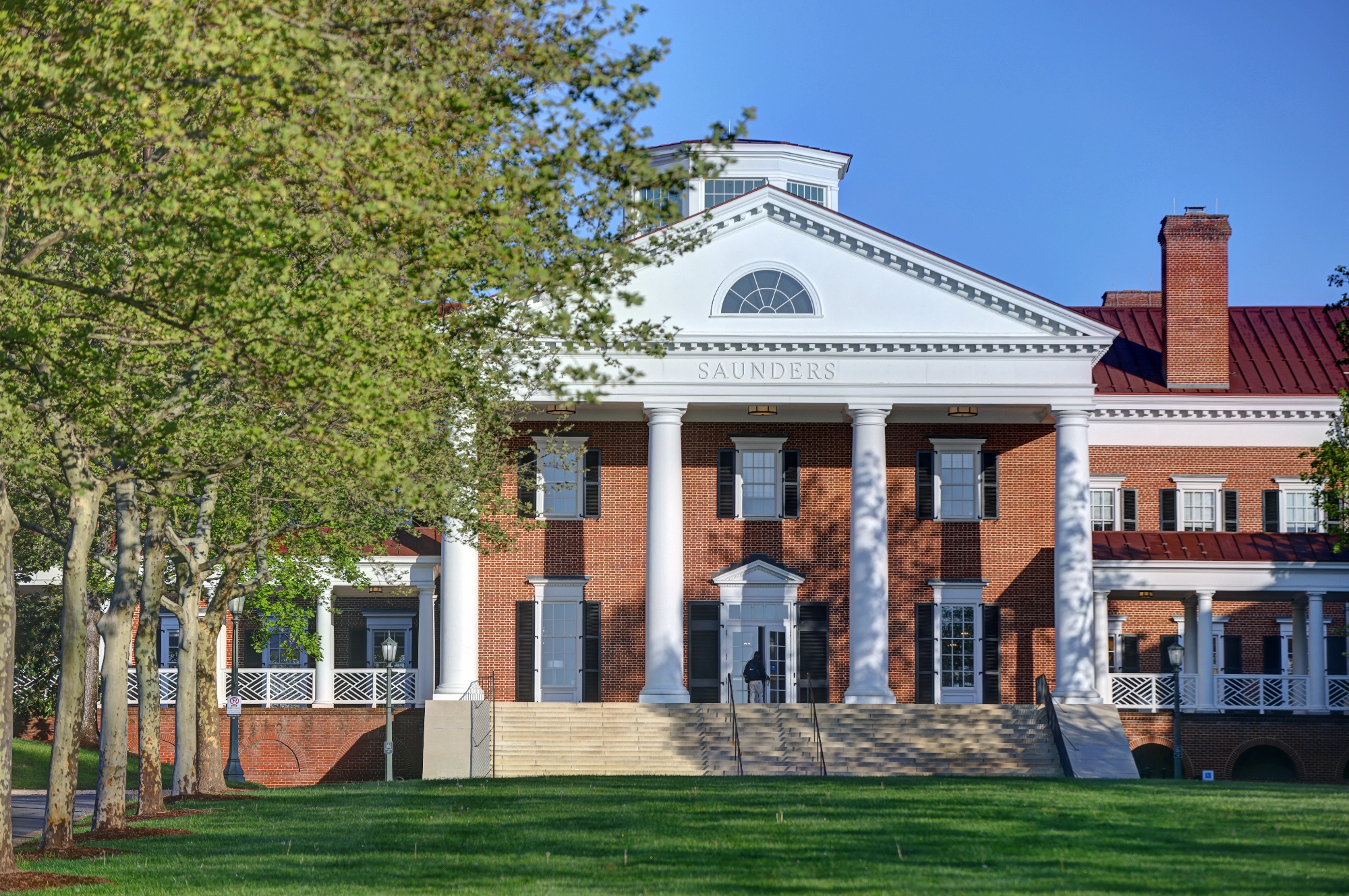 Discover Darden Darden Ranked in Top 5 by Bloomberg Businessweek