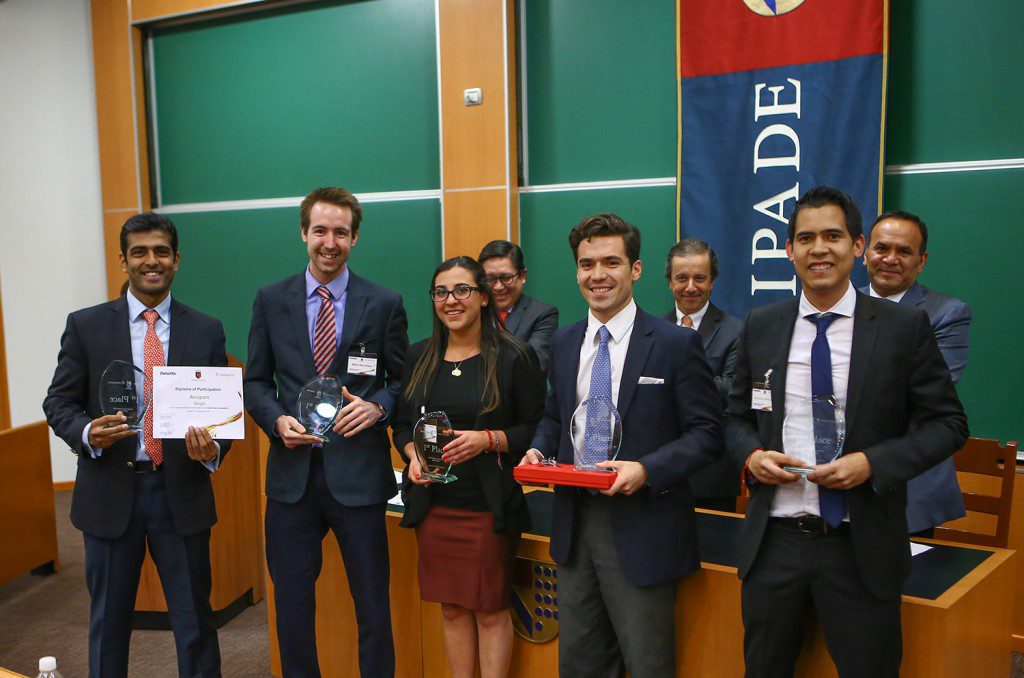 Anupam Singh (Class of 2016) and the 2016 IPADE Case Competition winning team. 