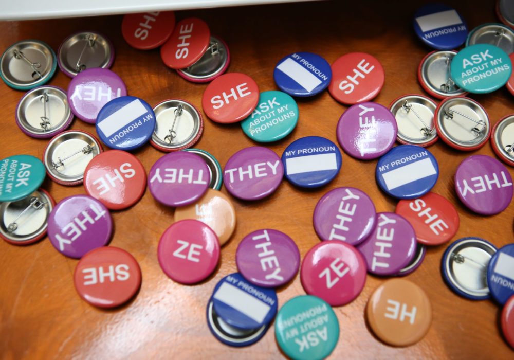 Pronoun Buttons on Table
