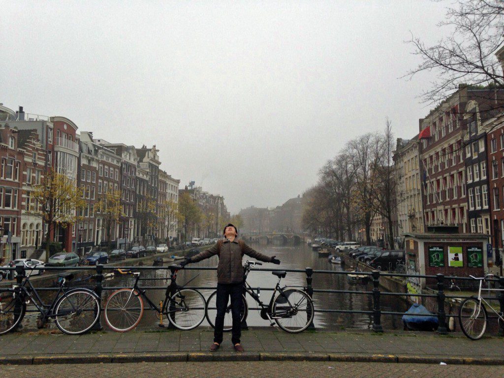 Inkeun Song (MBA '15) takes in Amsterdam during his GFE onsite visit. 