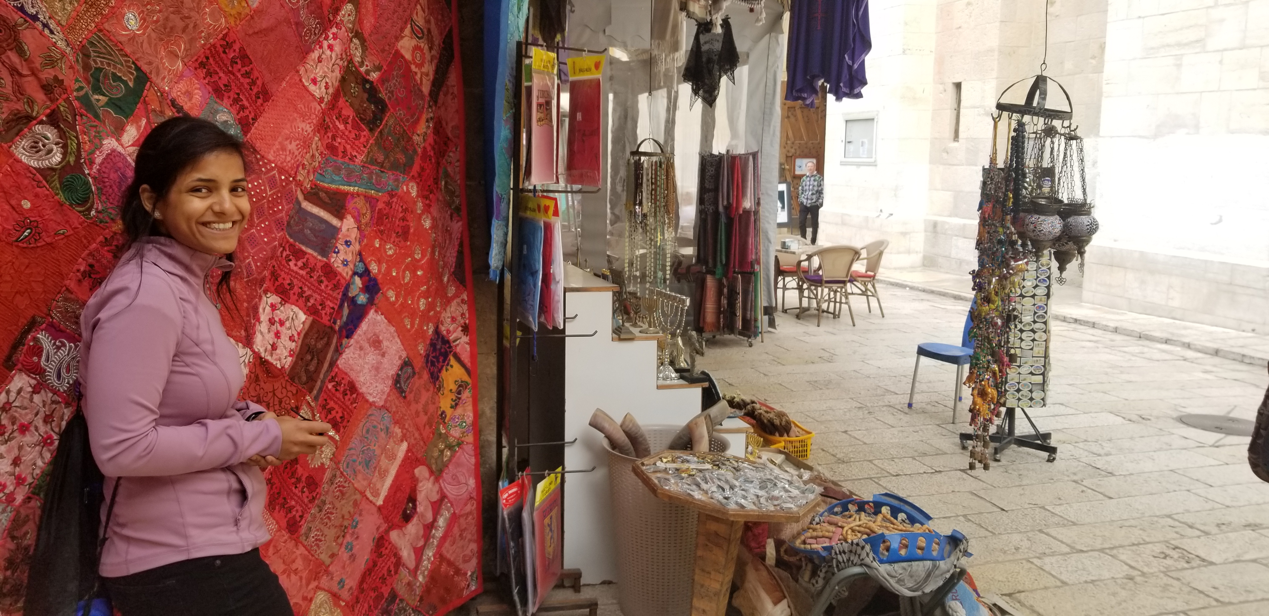 startups-hummus-and-history-vipasha-agrawal-class-of-2019-shares-stories-from-the-darden-worldwide-course-to-israel